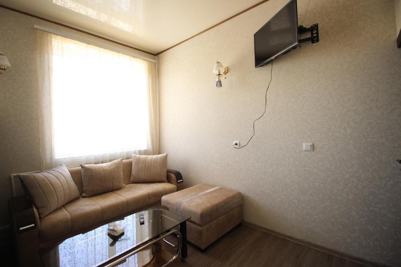 Oazis Hotel Noratus Exterior photo