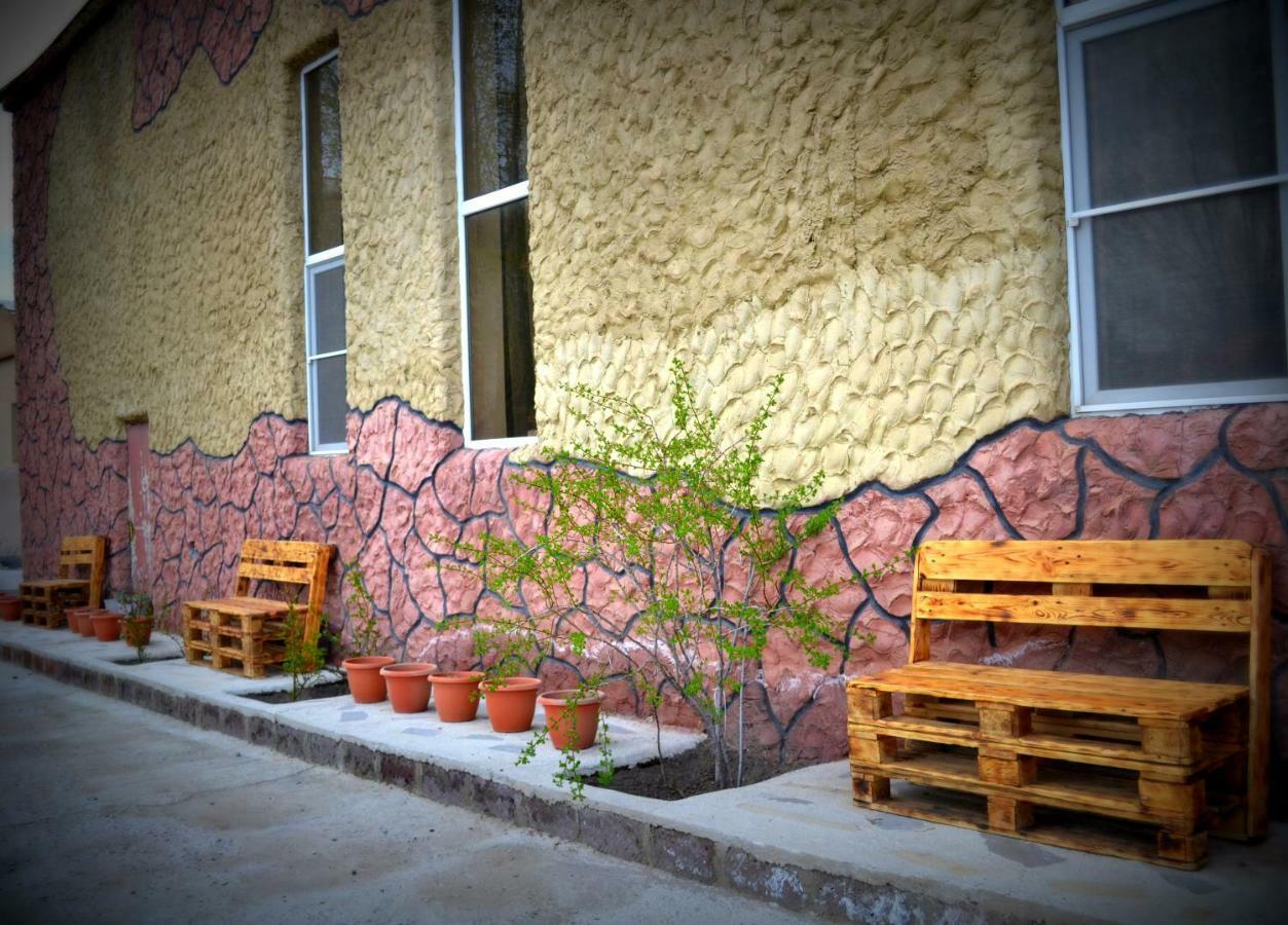 Oazis Hotel Noratus Exterior photo